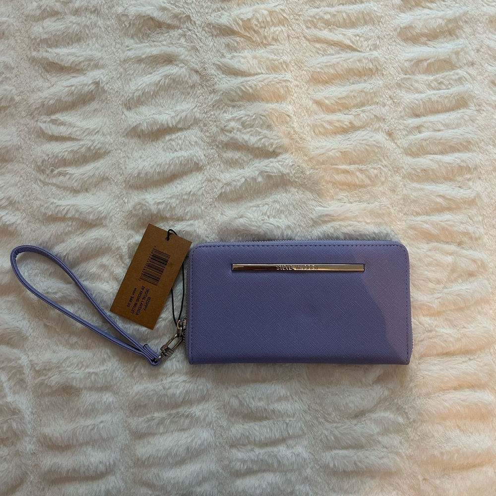 Steve Madden Lavender Wristlet